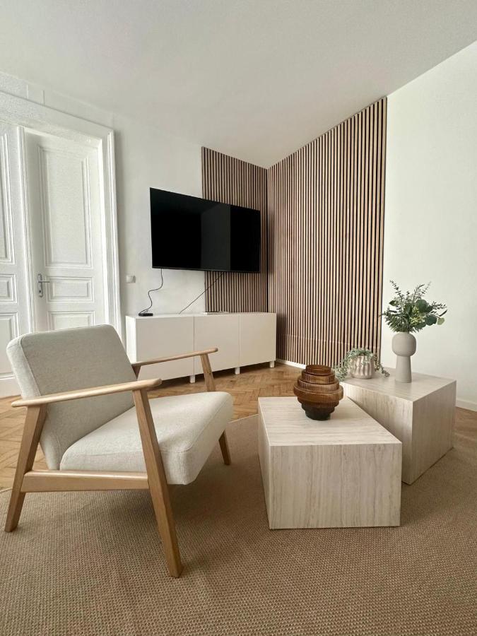 Designer Apartment Near Main Station Vienna Exterior photo